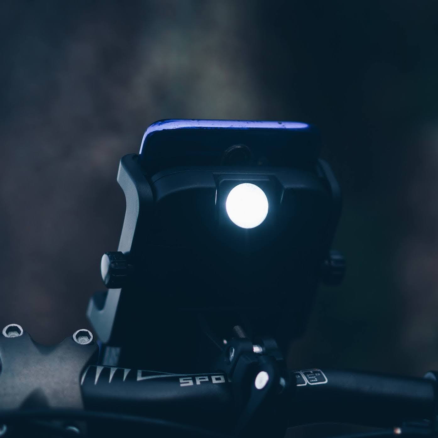 Cyclotron 5'000 mAh - Support de téléphone pour vélo et moto